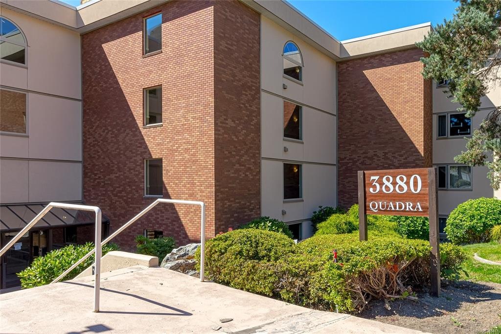 208-3880 Quadra Street, Saanich, BC, V8X 1H8