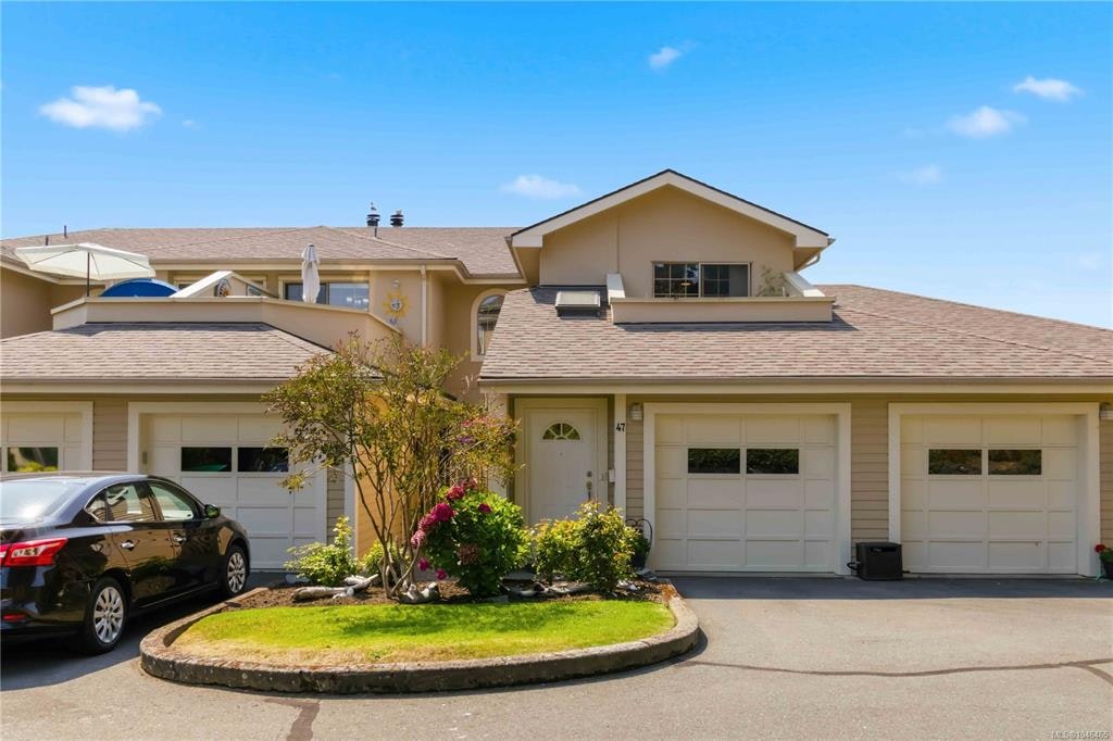 47-909 Admirals Road, Esquimalt, BC, V9A 2P1