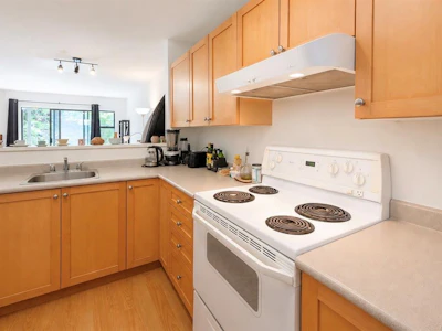 7-595 Gibson Street - 3