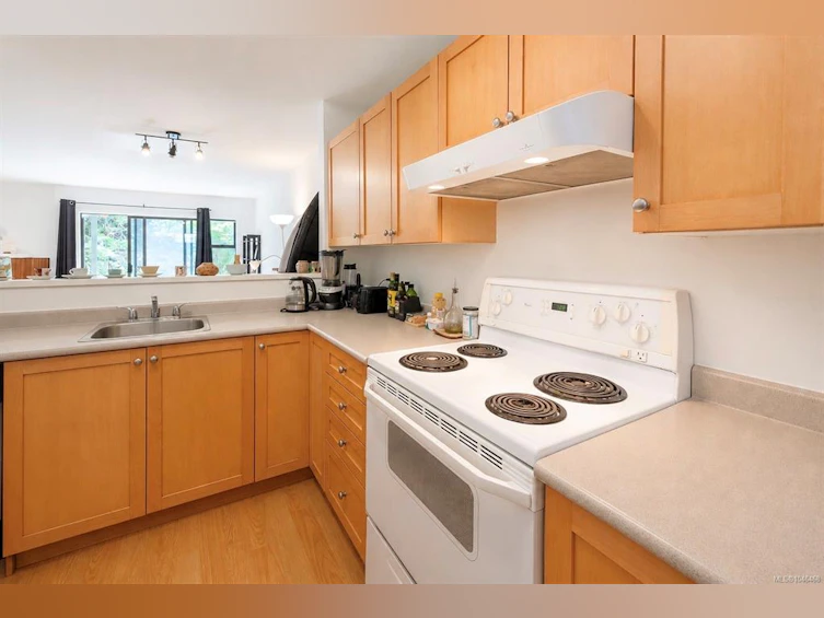 7-595 Gibson Street, Tofino, BC, V0R 2Z0 - 3