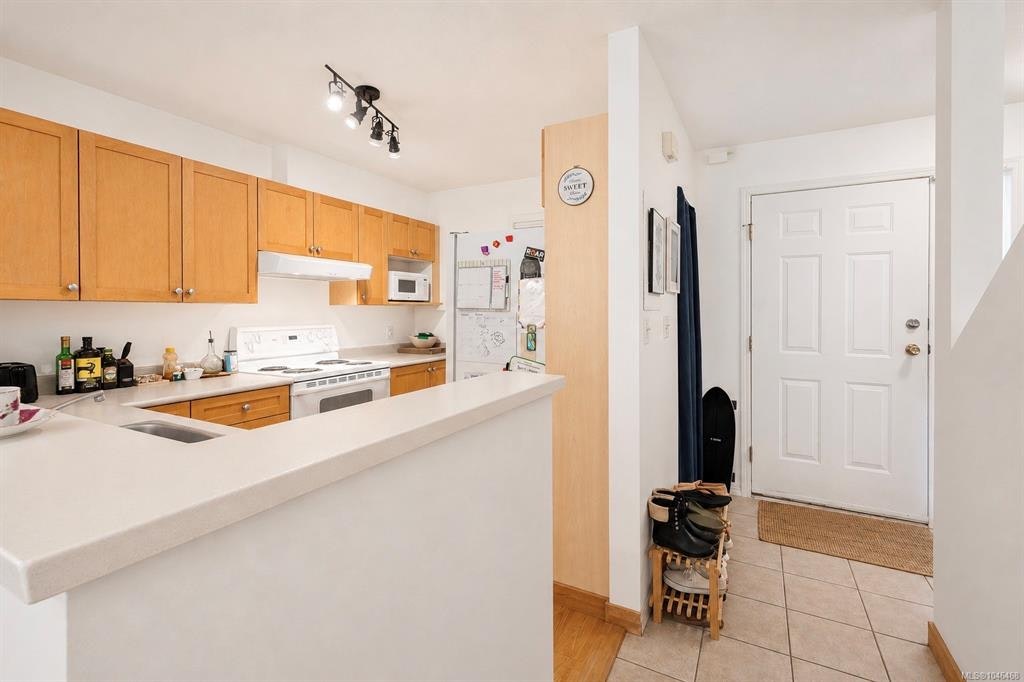 7-595 Gibson Street - 2