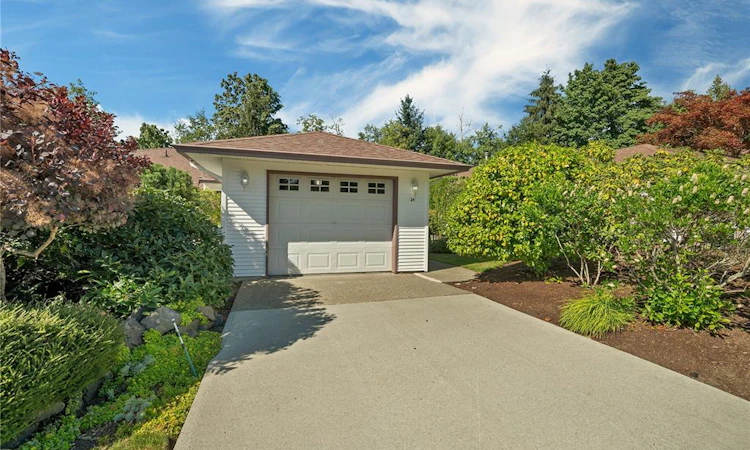 24-251 Mcphedran Road