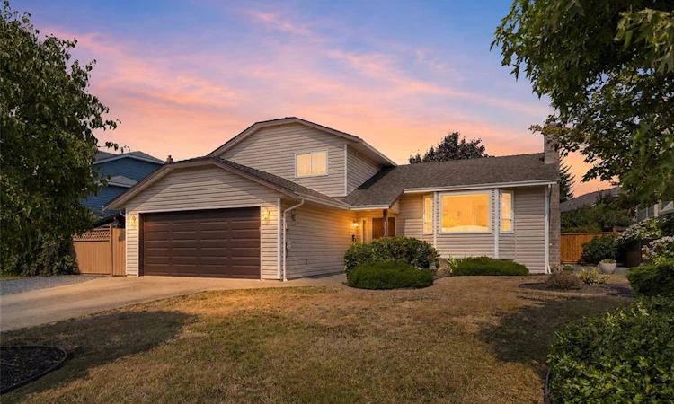 3137 Antrobus Crescent