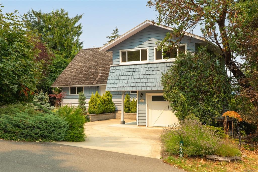 3279 Blueback Drive, Nanoose, BC, V9P 9J1