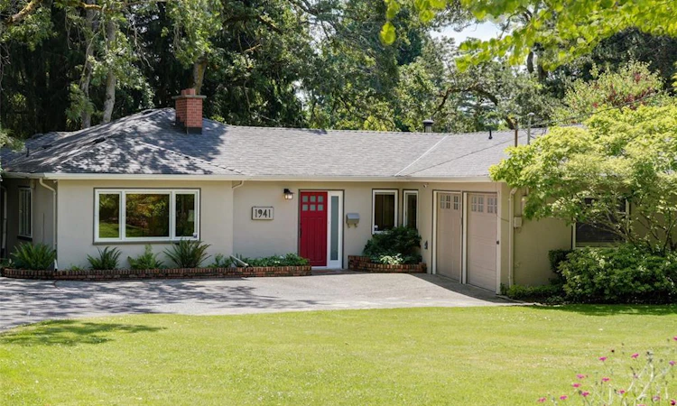1941 Mayfair Drive