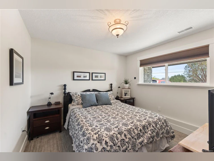 34 Mclean Street, Campbell River, BC, V9W 2L9 - 16