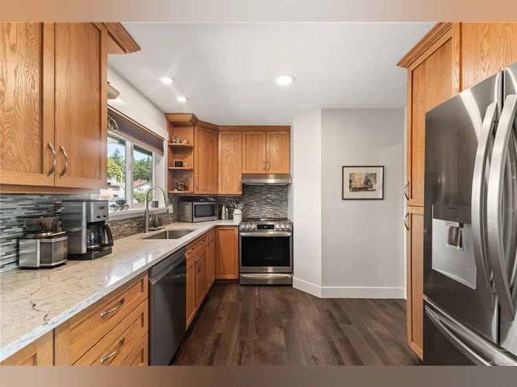 34 Mclean Street, Campbell River, BC, V9W 2L9 - 7