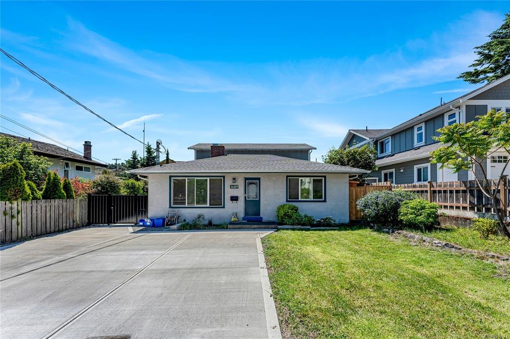 1689 Kisber Avenue, Saanich, BC, V8P 2W5