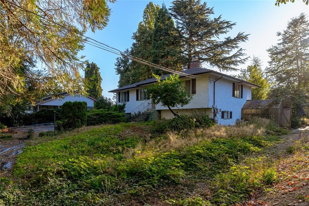 5287 Santa Clara Avenue - 5