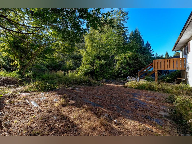 5287 Santa Clara Avenue, Saanich, BC, V8Y 1W6 - 9