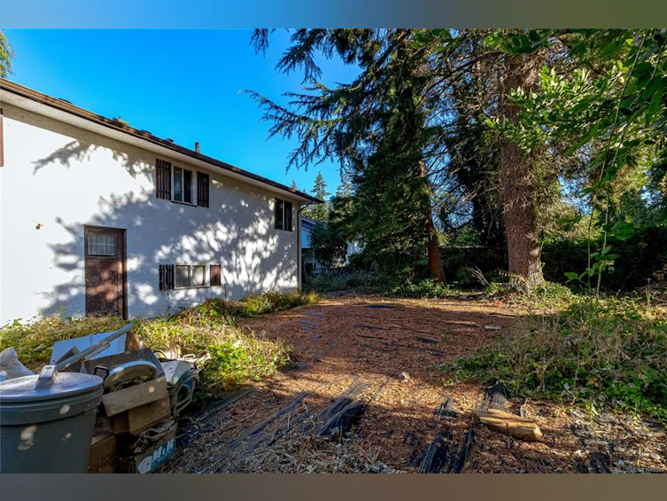 5287 Santa Clara Avenue, Saanich, BC, V8Y 1W6 - 7
