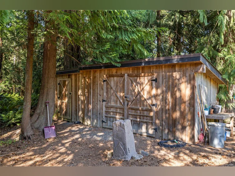 825 E Fern Road, Qualicum Beach, BC, V9K 1M3 - 10