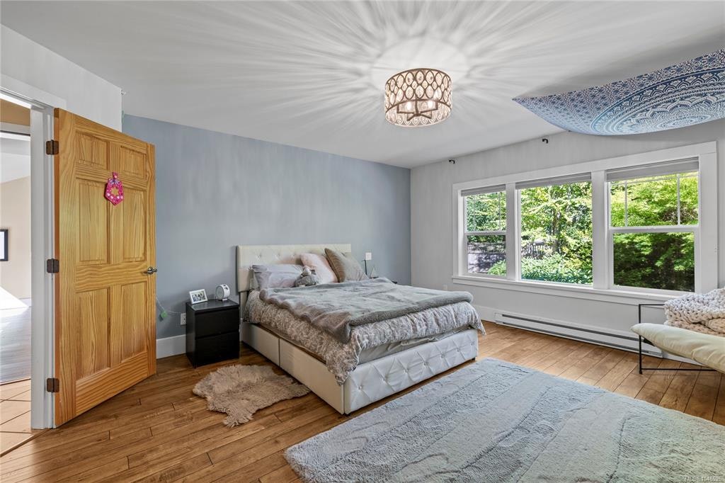 825 E Fern Road, Qualicum Beach, BC, V9K 1M3 - 29