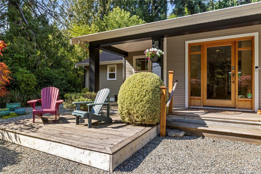 825 E Fern Road, Qualicum Beach, BC, V9K 1M3 - 49