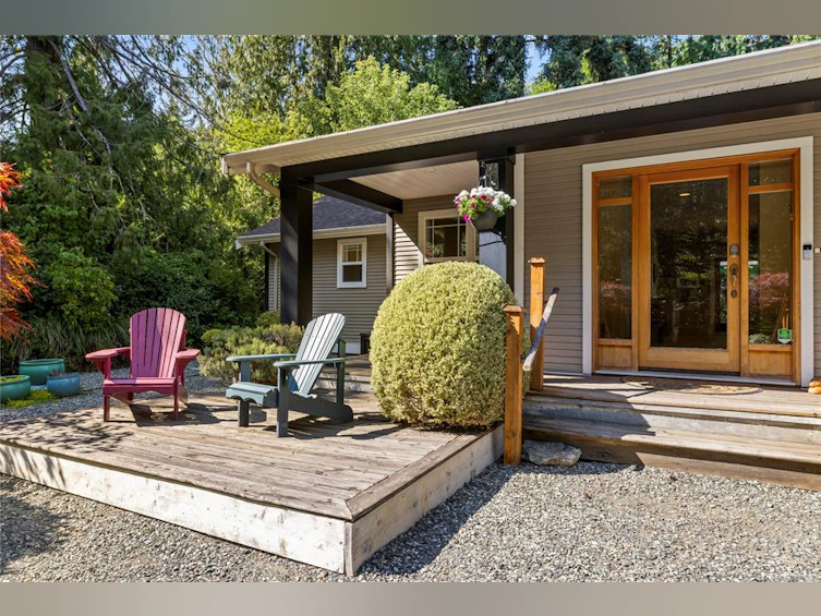 825 E Fern Road, Qualicum Beach, BC, V9K 1M3 - 49