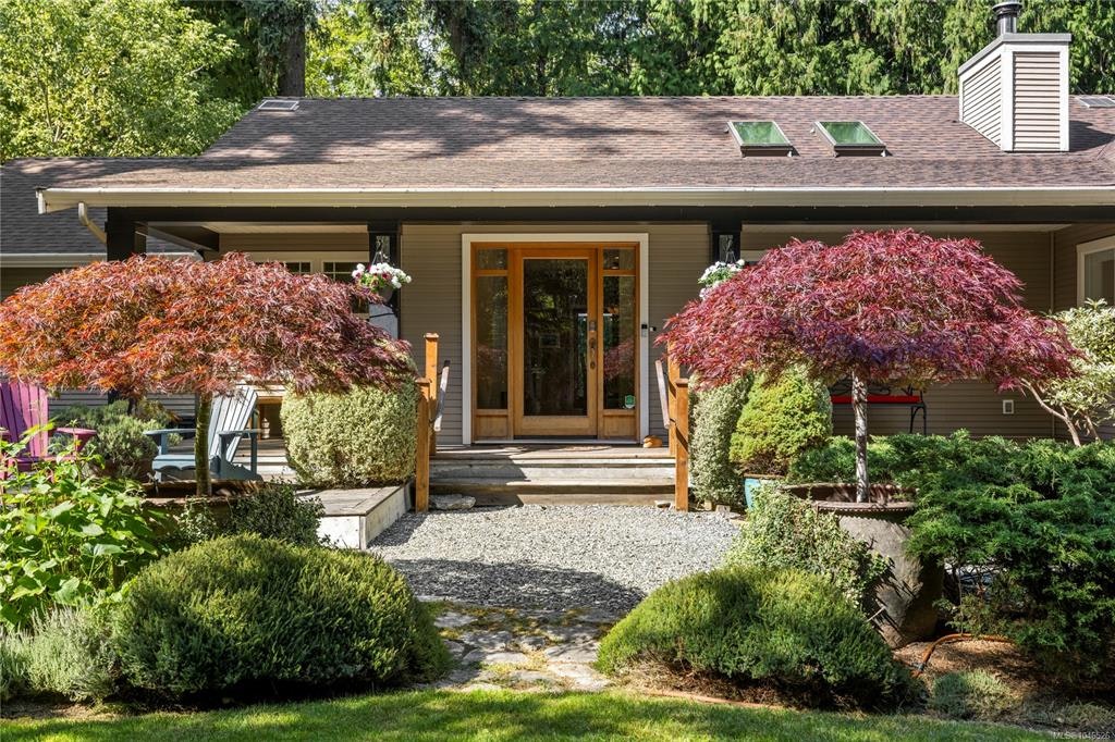 825 E Fern Road, Qualicum Beach, BC, V9K 1M3 - 48