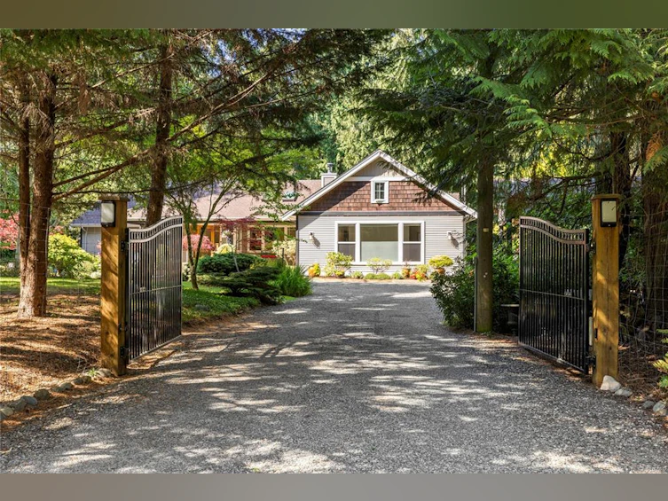 825 E Fern Road, Qualicum Beach, BC, V9K 1M3 - 42
