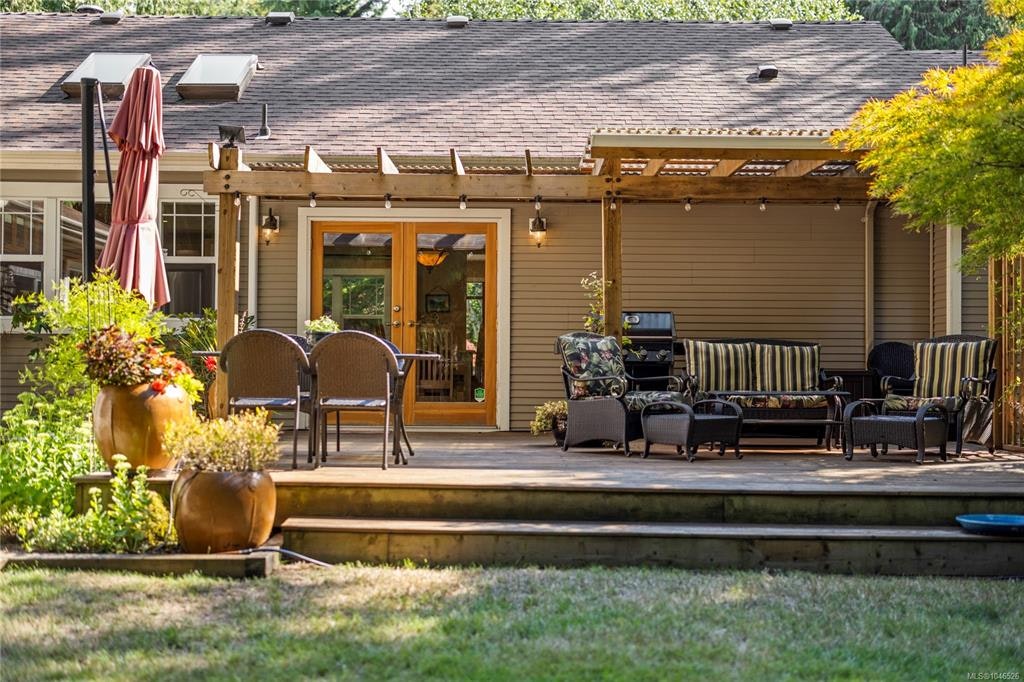 825 E Fern Road, Qualicum Beach, BC, V9K 1M3 - 75