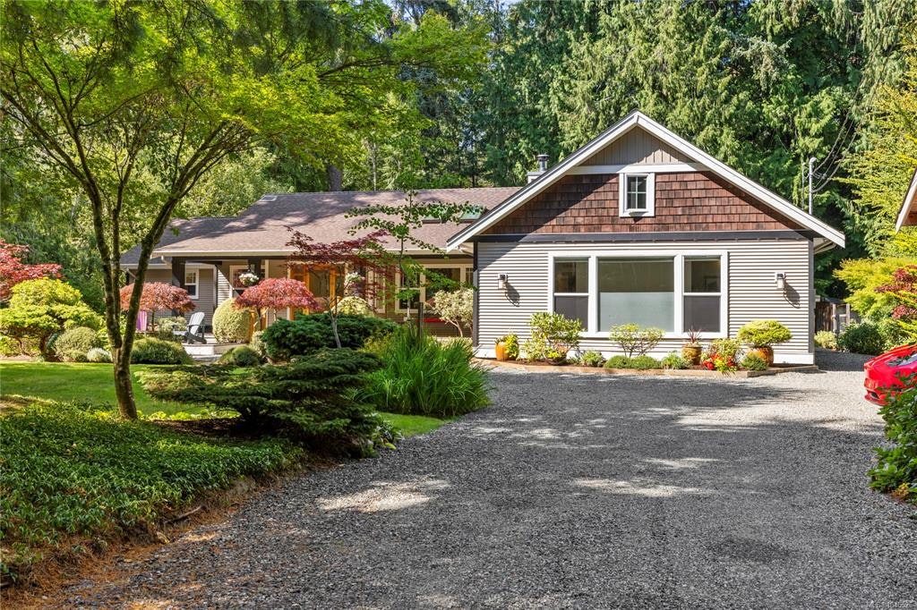 825 E Fern Road, Qualicum Beach, BC, V9K 1M3 - 43
