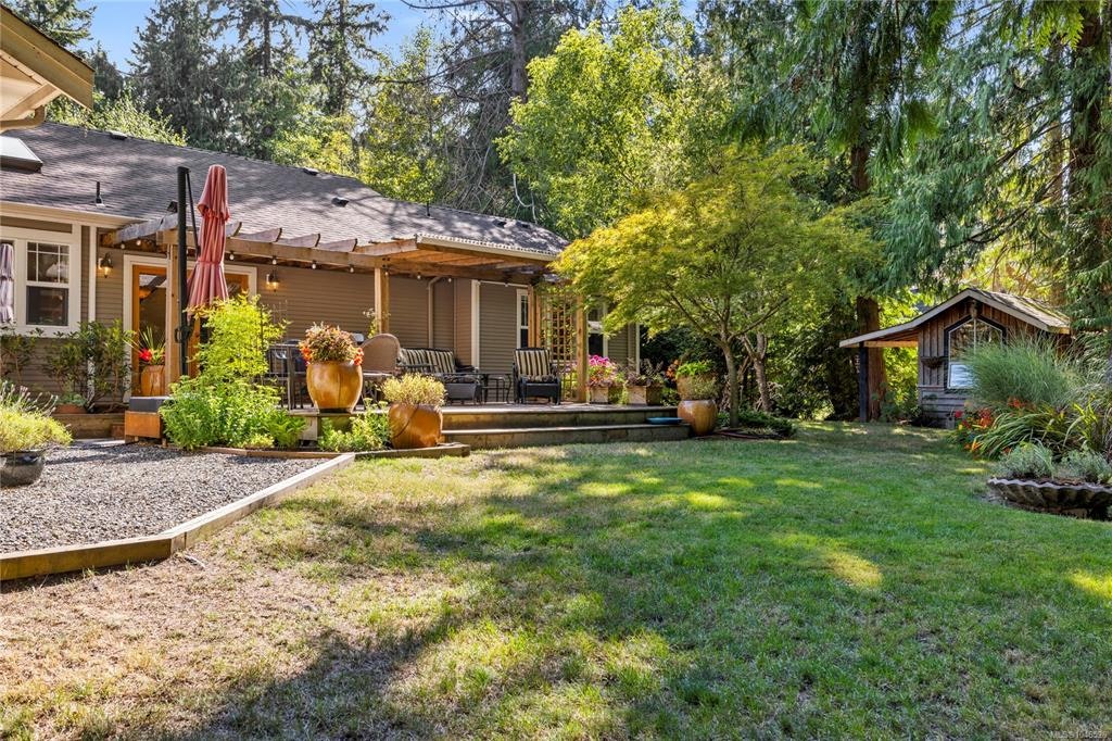 825 E Fern Road, Qualicum Beach, BC, V9K 1M3 - 60