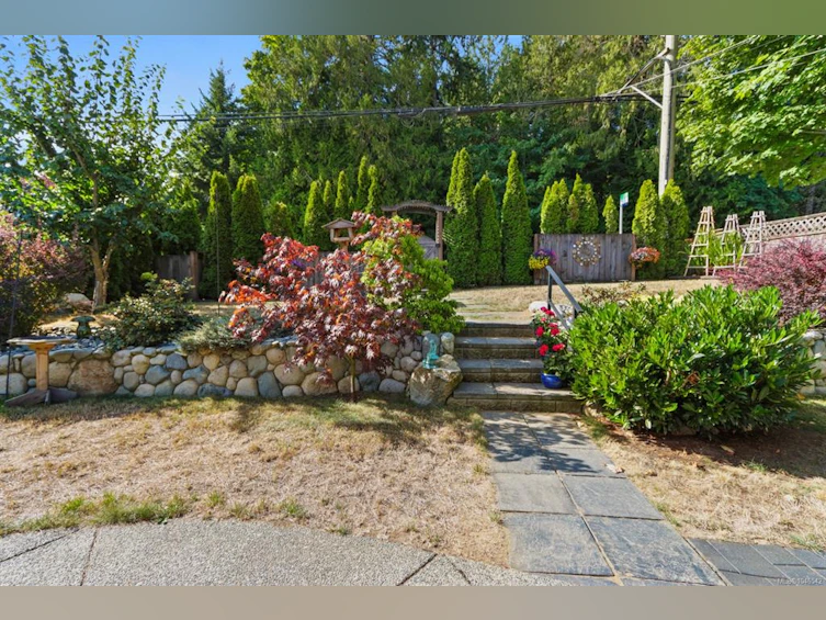 5612 Hammond Bay Road, Nanaimo, BC, V9T 6S2 - 47