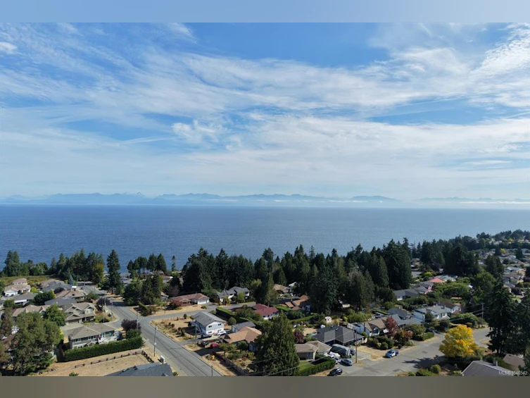 5612 Hammond Bay Road, Nanaimo, BC, V9T 6S2 - 59