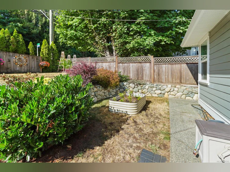 5612 Hammond Bay Road, Nanaimo, BC, V9T 6S2 - 46