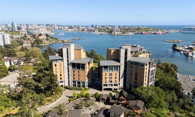 106-847 Dunsmuir Road