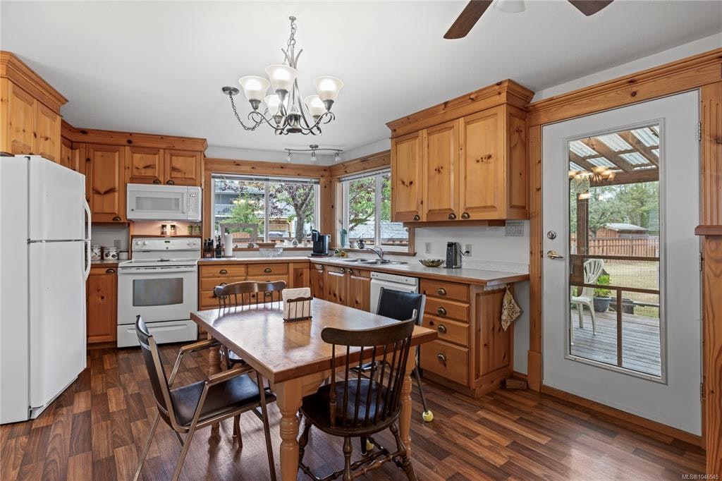 594 N Pym Street - 2