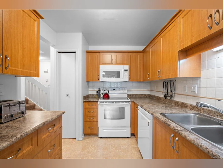 32-1287 Verdier Avenue, Central Saanich, BC, V8M 1H1 - 12