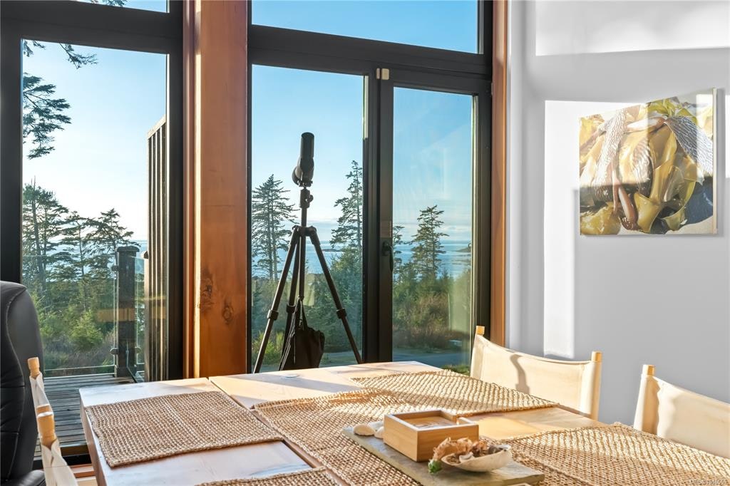 212-515 Marine Drive, Ucluelet, BC, V0R 3A0 - 2