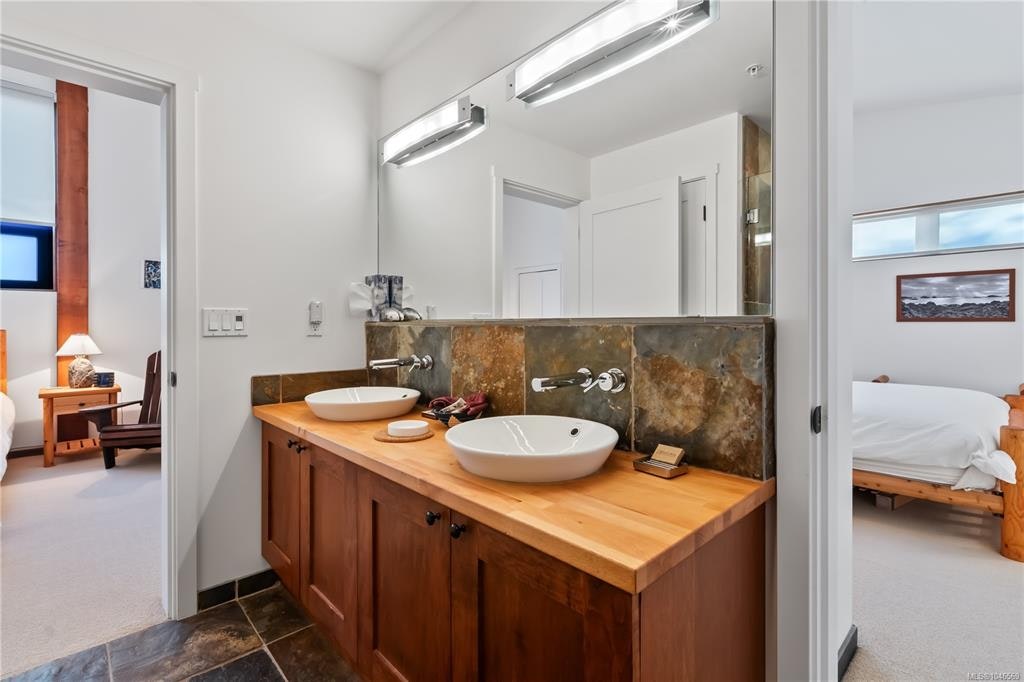 212-515 Marine Drive, Ucluelet, BC, V0R 3A0 - 25