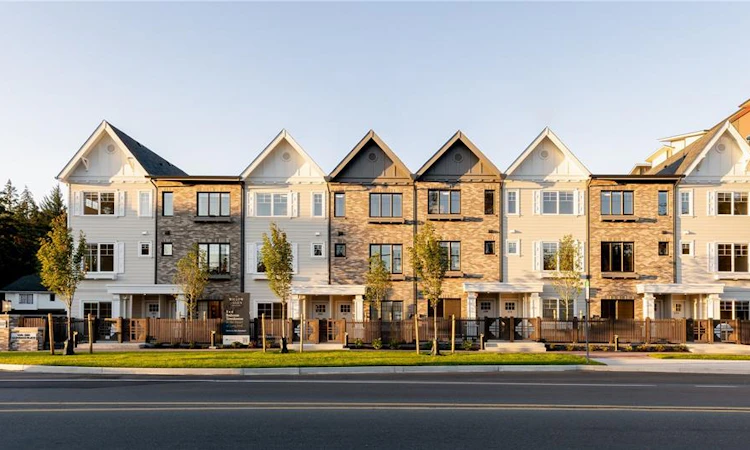 110-3240 Glendale Place