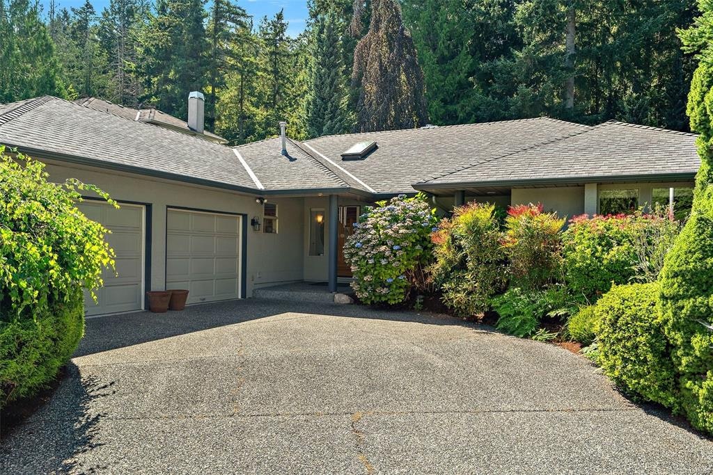 8832 Carmanah Terrace, North Saanich, BC, V8L 5E9