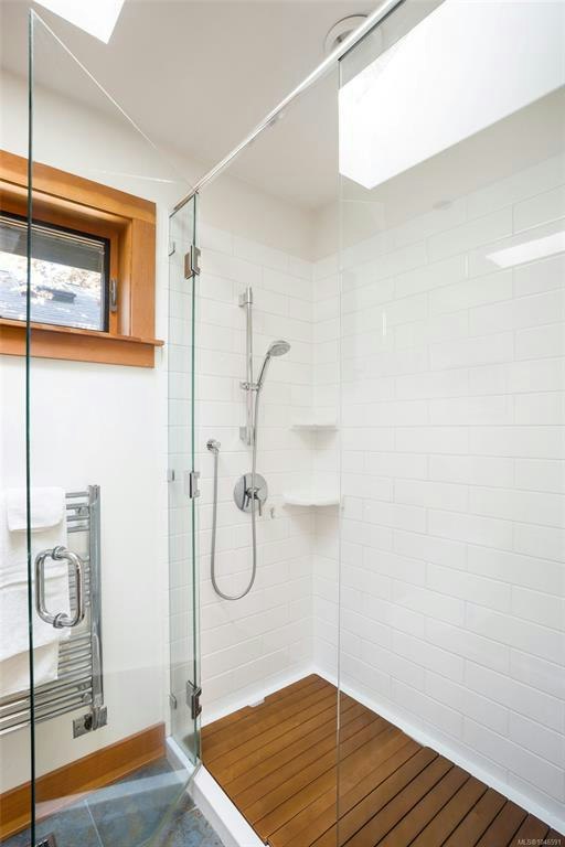 10994 Madrona Drive, North Saanich, BC, V8L 5R7 - 25