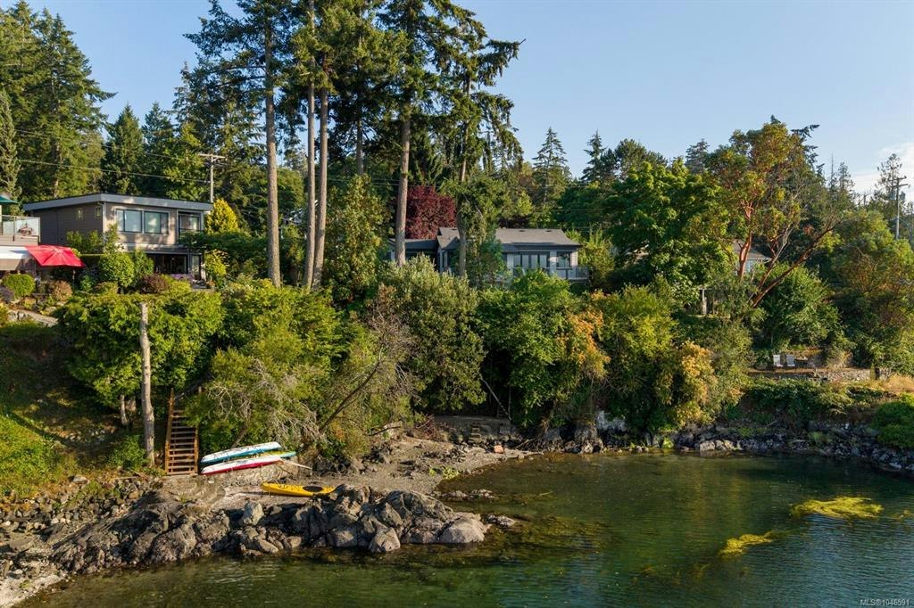 10994 Madrona Drive, North Saanich, BC, V8L 5R7 - 38