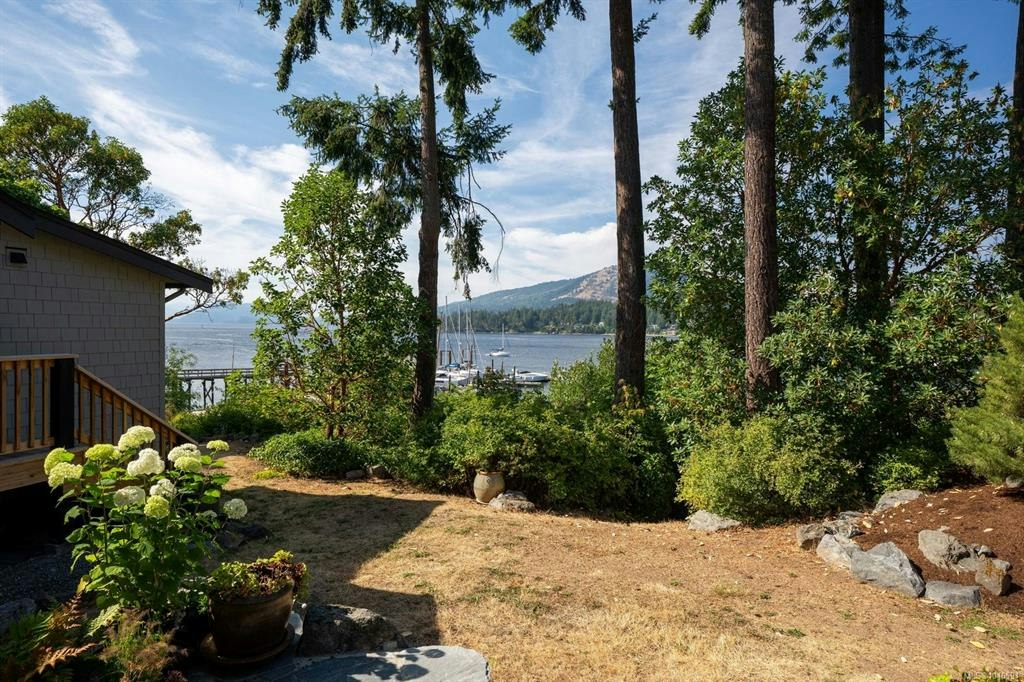 10994 Madrona Drive, North Saanich, BC, V8L 5R7 - 35