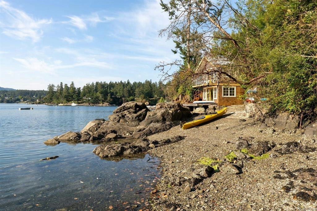 10994 Madrona Drive, North Saanich, BC, V8L 5R7 - 37