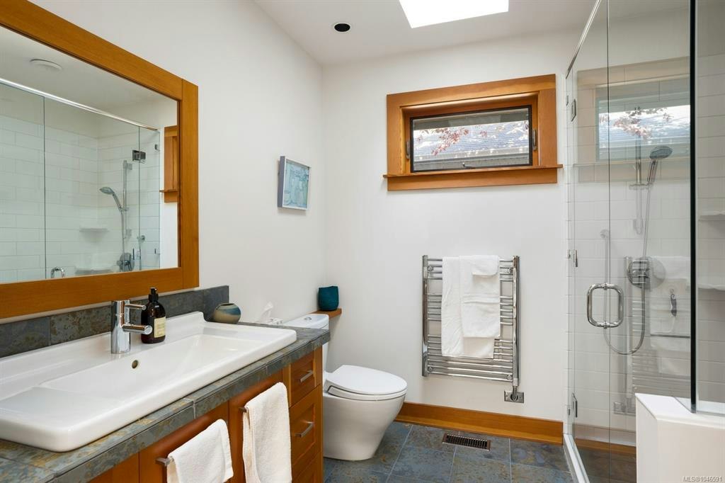 10994 Madrona Drive, North Saanich, BC, V8L 5R7 - 24