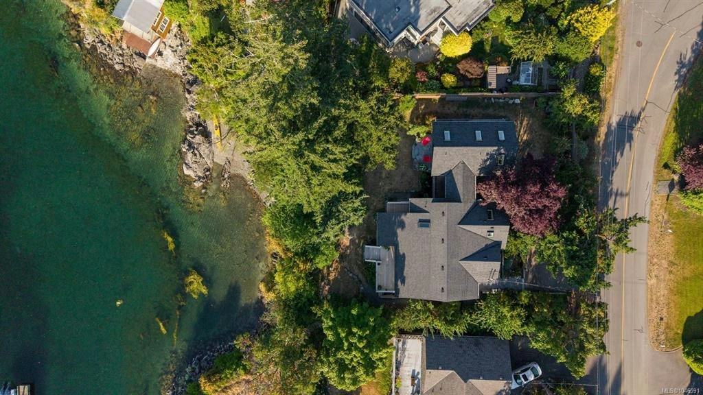 10994 Madrona Drive, North Saanich, BC, V8L 5R7 - 43