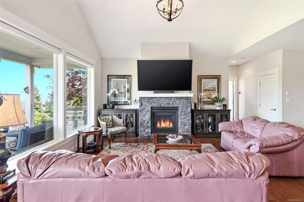 3861 Creekside Drive, Bowser/Deep Bay, BC, V0R 1G0 - 18