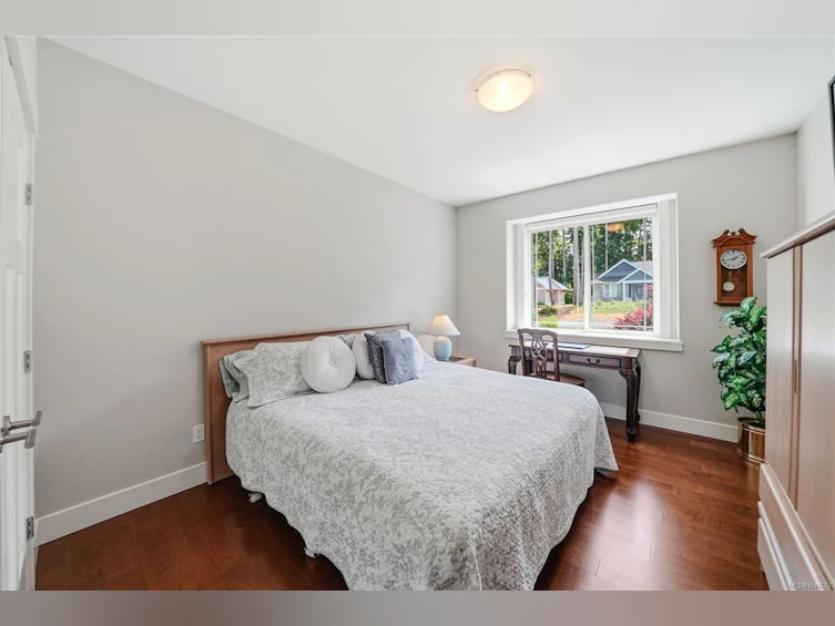 3861 Creekside Drive, Bowser/Deep Bay, BC, V0R 1G0 - 6