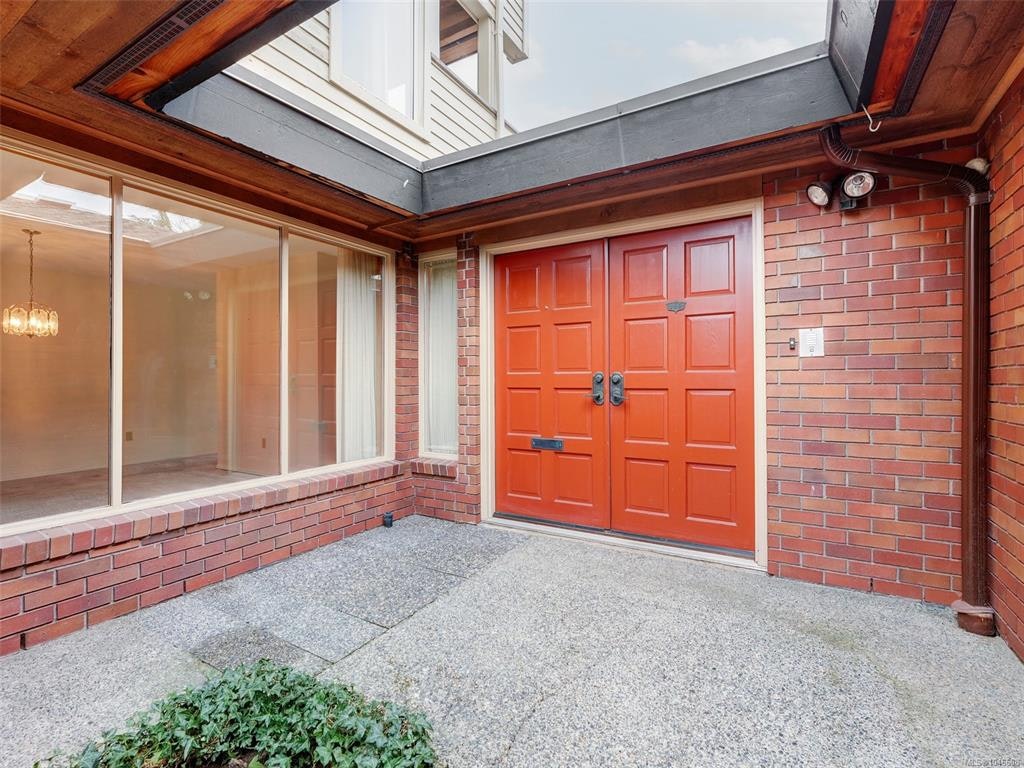 159-2345 Cedar Hill Cross Road, Oak Bay, BC, V8P 5H9