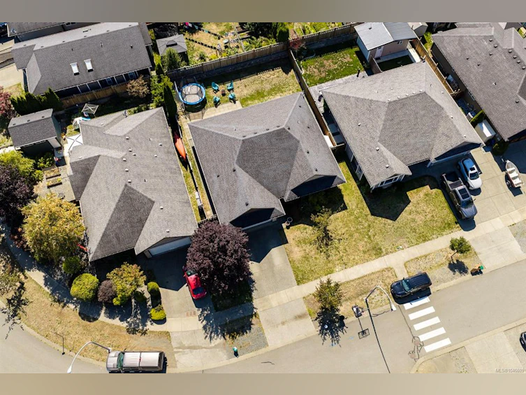 3351 Coniston Crescent, Cumberland, BC, V0R 1S0 - 28