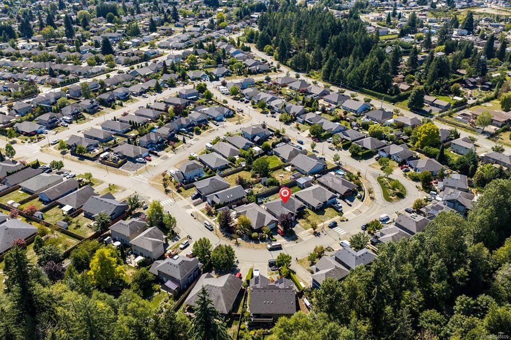 3351 Coniston Crescent, Cumberland, BC, V0R 1S0 - 47