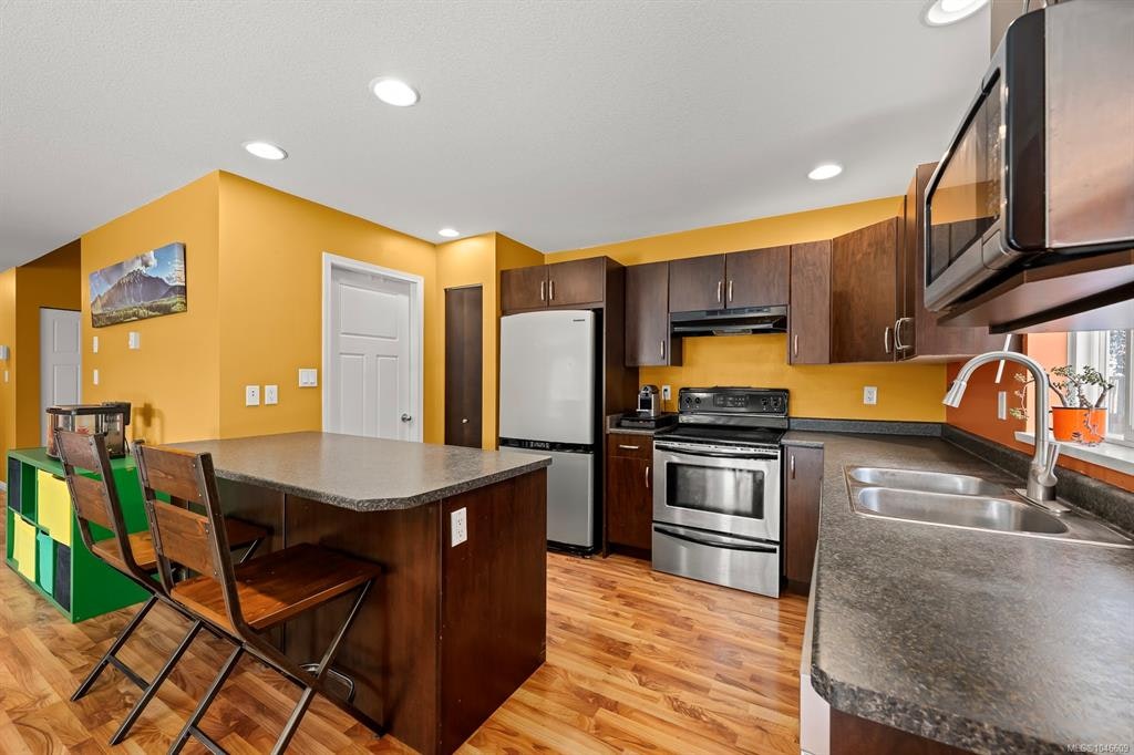 3351 Coniston Crescent, Cumberland, BC, V0R 1S0 - 6