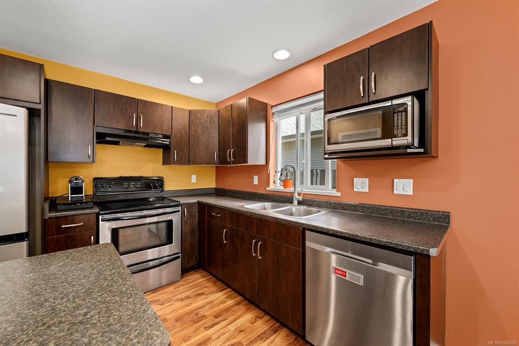 3351 Coniston Crescent, Cumberland, BC, V0R 1S0 - 7