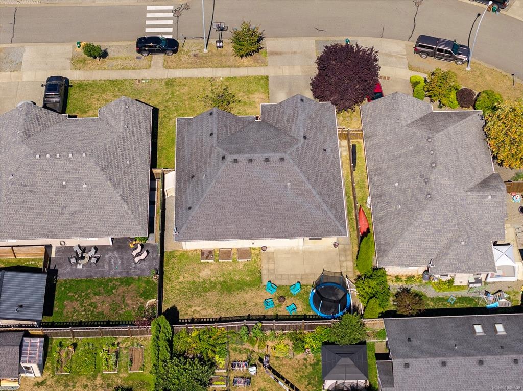 3351 Coniston Crescent, Cumberland, BC, V0R 1S0 - 44