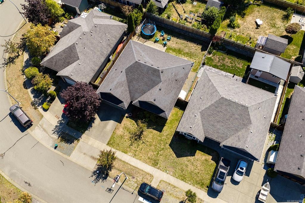 3351 Coniston Crescent, Cumberland, BC, V0R 1S0 - 42