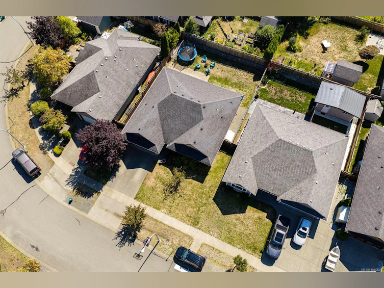 3351 Coniston Crescent, Cumberland, BC, V0R 1S0 - 42